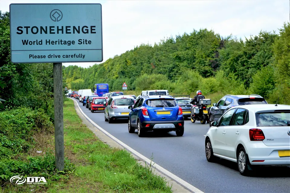 Elevated MAST highways traffic monitoring survey near Salisbury, Wiltshire